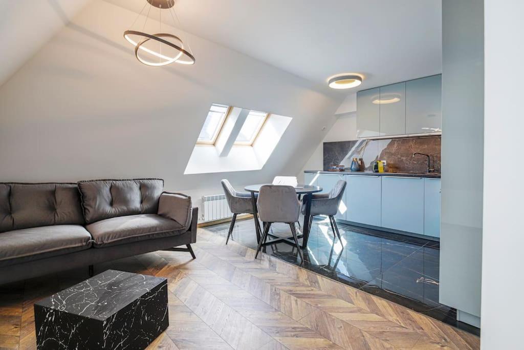 Apartment 20% Given Discount 2bdr Dragalevtsi *